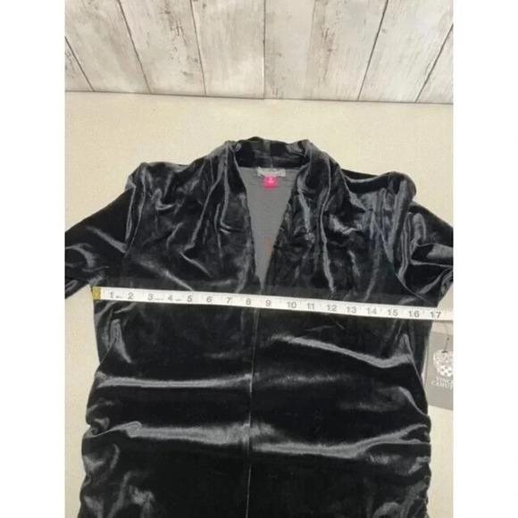 NWT VINCE CAMUTO WOMENS SLIM SIZE M VELOUR VNECK PULLOVER BLACK TOP - Picture 8 of 11